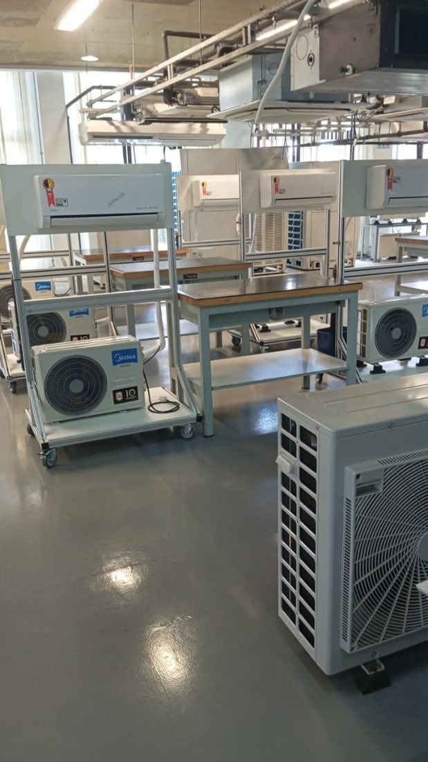 Laboratório de climatização e controle de equipamentos para PMOC — DDS Serviços ECO